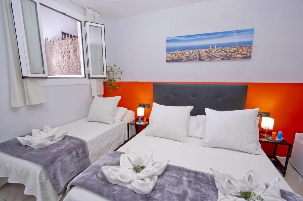 Barcelona City Centre Hostal 2*,