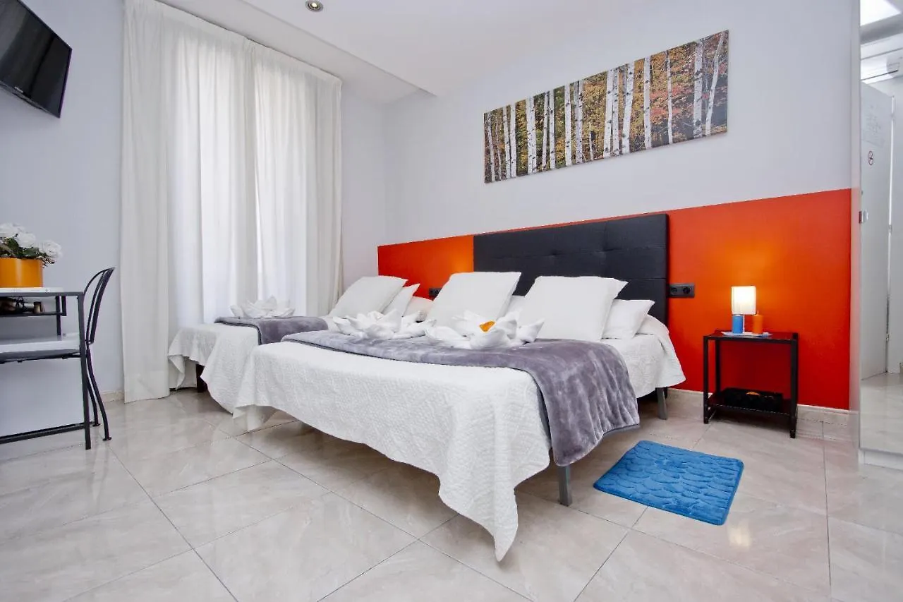 Barcelona City Centre Hostal Guest house